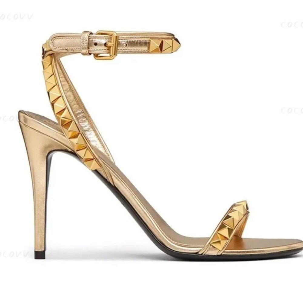 Rockstud strapped Heels